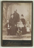 Fotografie pe carton : Familia Pop din Slatina - 1888