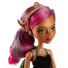 Papusa Monster High Garden Ghouls Treesa Thornwillow, Multicolor foto