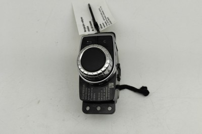 Buton de control navigație MERCEDES-BENZ A W176 2015 OEM: A2469001309,A2469013302,A2129020607,03358711100 31382892 foto