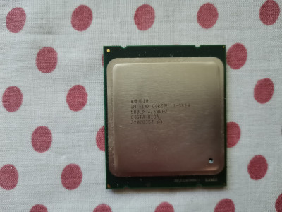 Procesor Intel Sandy Bridge, Core i7 3820 3.6 GHz socket 2011. foto