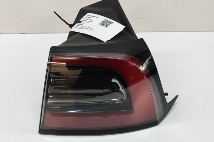 nerasta TESLA MODEL Y 2024 OEM: 1502087-00-D 30761298