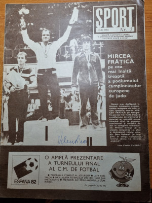 sport mai 1982-ecaterina szabo,echipa de fotbal poli timisoara,SC bacau, foto