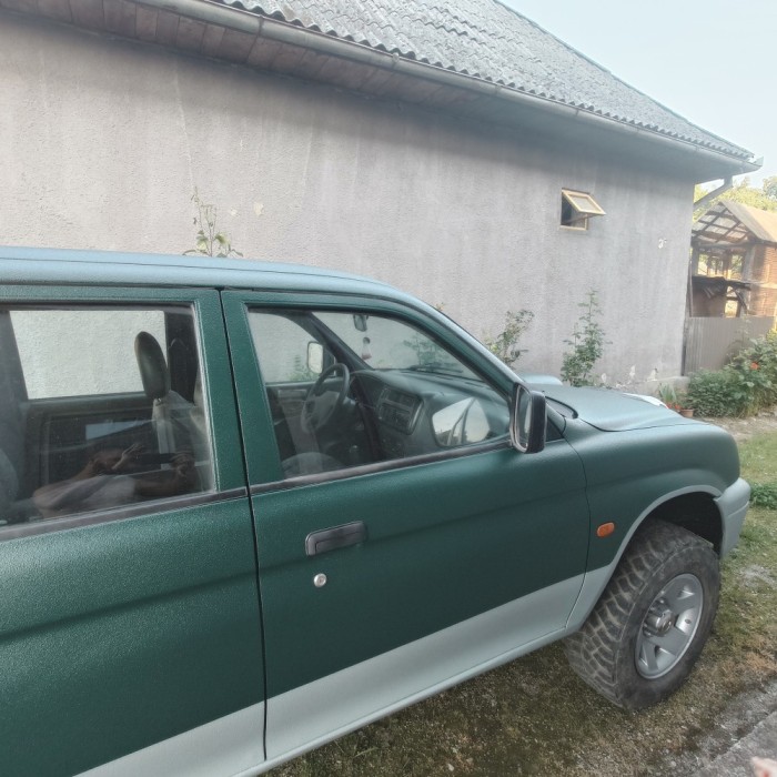 Mitsubishi L 200, 2,5 l