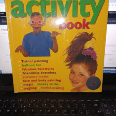 Best ever activity book - Nick Beak (Carte cu activitatii pentru copii)