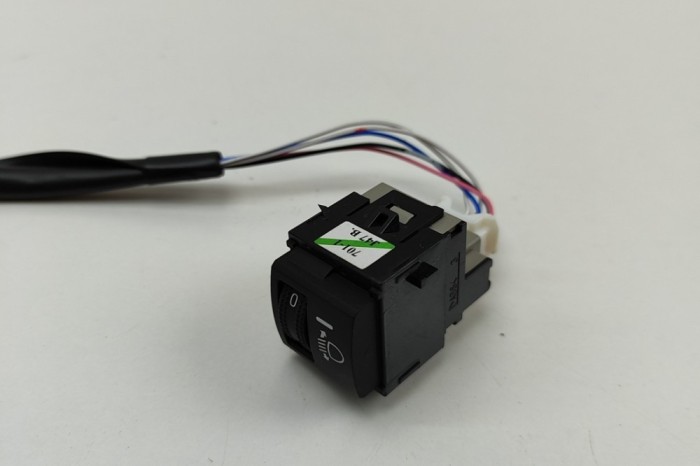 Comutator de reglare &icirc;nălțime faruri TOYOTA YARIS _P21_ 2024 OEM: 84152-F4020,84152F4020 30654853