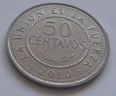 190. Moneda Bolivia 50 centavos 2010 foto