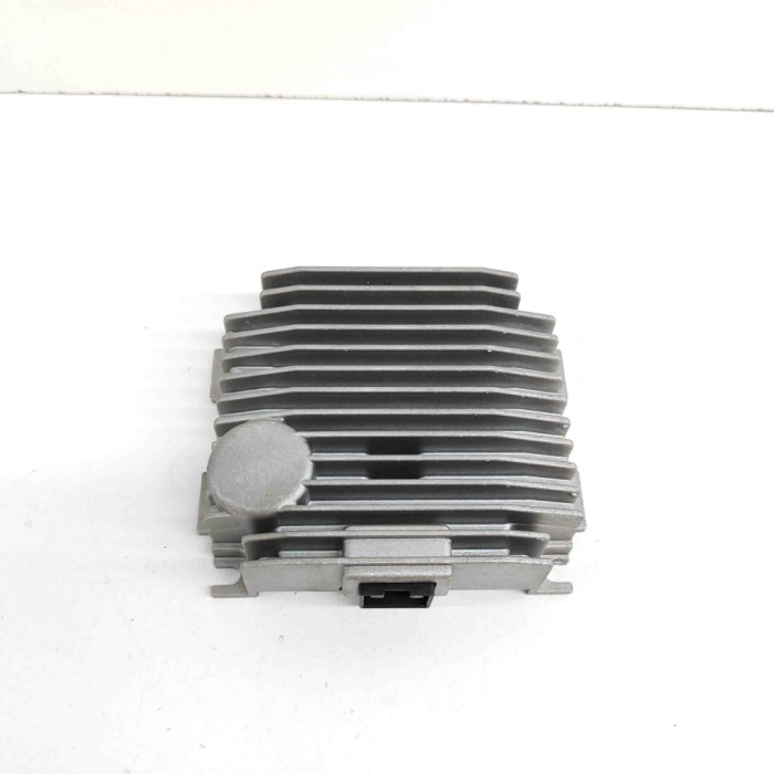 Amplificator de sunet PORSCHE Taycan 2021 OEM: 9J1035335J,9J1.035.335.J,3F0035335