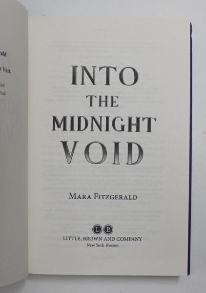 INTO THE MIDNIGHT VOID by MARA FITZGERALD , 2022 , COPERTA SPATE CU DEFECT