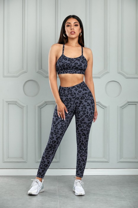 T553-9918 Compleu sport/casual din bustiera si colanti model leopard