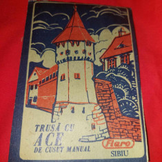 Trusa cu ACE de cusut manual FLARO Sibiu 1979-COMPLETA,Comuniste,de colectie