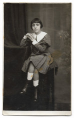 Fotografie interbelica - Portret de domni?oara - anul 1934 foto