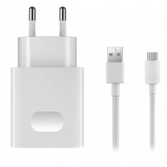 Incarcator Retea Travel 2,1A + Cablu de Date USB Type-C Alb Blister