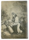 24 - ETHNIC woman, Romania ( 11 / 7.5 cm ) - old Photocard - unused