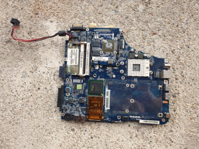placa de baza TOSHIBA Satellite A200-1G2 - pentru piese - foto