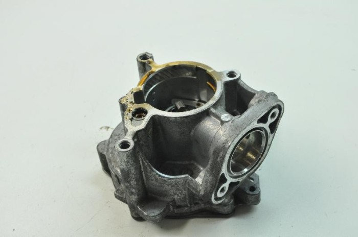Pompa de vacuum AUDI A3 Sportback 8VA, 8VF 2016 OEM: 06K145100B 10014841
