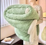 Patura pufoasa Nani Linea PP025