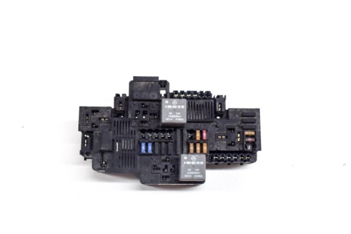 Modul panou de siguranțe MERCEDES-BENZ GLC X253, C253 2019 OEM: 58K616F00,A2139065706 14321275