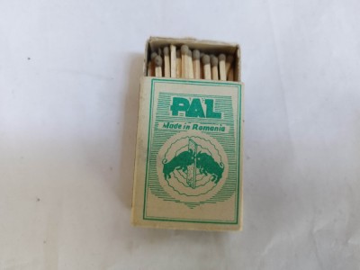 bnk div - Cutie cu chibrituri - PAL-SA Braila - Romania anii `90 foto
