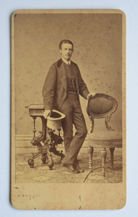 CDV Atelier Cehia Praga Prag Carlsbad M. L. Winter 1868