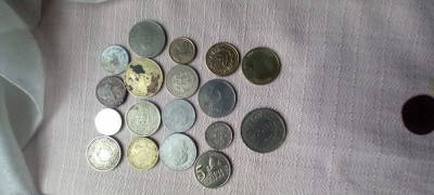Monezi vechi si mai noi. foto