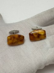 PERECHE BUTONI cu CHIHLIMBAR Baltic - Mari - 3x2 cm - Vintage !