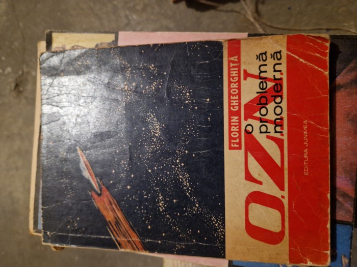 OZN o problemă modernă vintage
