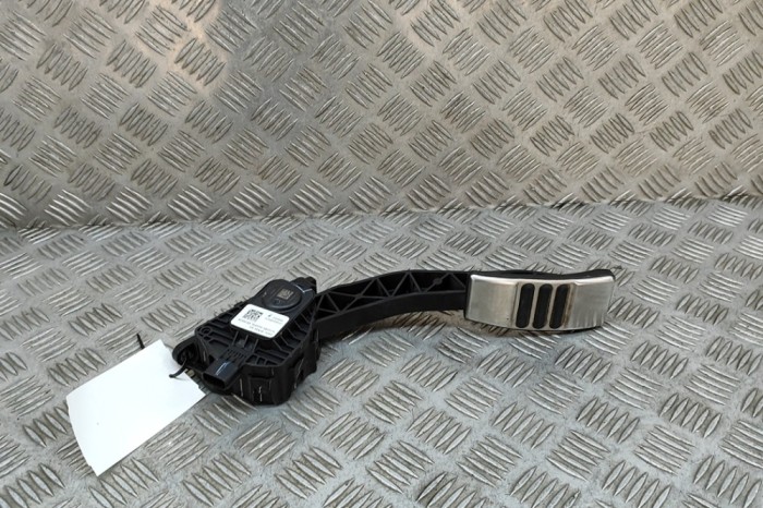 Pedala de accelerație FORD USA MUSTANG Coupe 2015 OEM: GR3C-9F836-AA 26413859