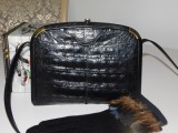 Geanta vintage , piele exotica , manusi noi pene naturale cadou, Geanta stil postas