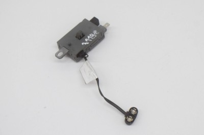 Amplificator de antena LAND ROVER DISCOVERY IV L319 2011 OEM: CH22-18C847-AA | 13380241 foto