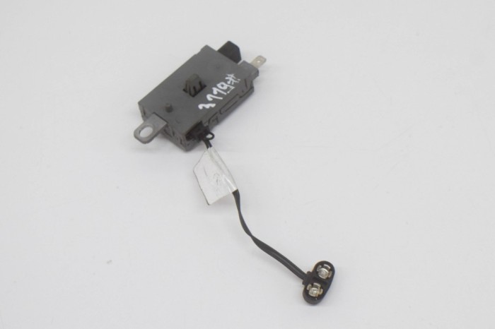 Amplificator de antena LAND ROVER DISCOVERY IV L319 2011 OEM: CH22-18C847-AA | 13380241