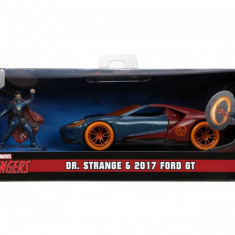 Set figurina si masinuta - Marvel Avengers: Dr. Strange & 2017 Ford GT | Jada Toys