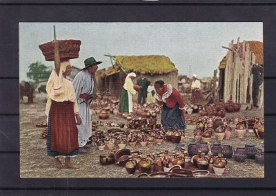 TIPURI DIN BALCANI TARANI LA TARG ZI DE TARG TARG DE OALE SI ULCIOARE foto