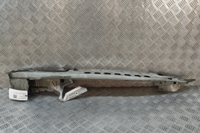 Suport aripa dreapta față PORSCHE CAYENNE 9PA 2004 OEM: 7L5805176A,7L5.805.176.A 28931474