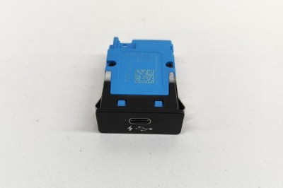 USB BMW 3 Touring G21 2019 OEM: 8711939 24831580 foto