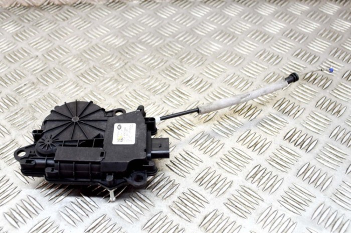 Motor soft close haion JAGUAR F-PACE X761 2019 OEM: C03747-106,CPLA-404C10-AD | 14500834