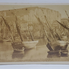 FOTOGRAF E. HAGLON , BARCI CU PANZE IN PORT , NORMANDIA , FOTOGRAFIE TIP C.D.V. , SFARSITUL SEC. XIXI