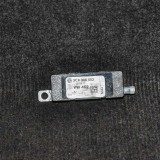 Amplificator de antena VW PASSAT Variant B6 3C5 2010 OEM: 3C9035552 2188755