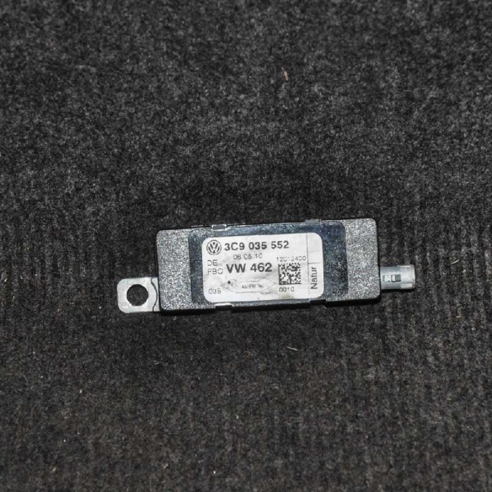 Amplificator de antena VW PASSAT Variant B6 3C5 2010 OEM: 3C9035552 | 2188755