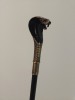 Elegant baston cu m&acirc;ner cap de cobra