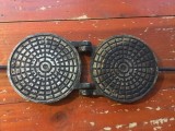 Forma veche pentru saratele de casa obiect de bucatarie traditional mijlocul sec XX !