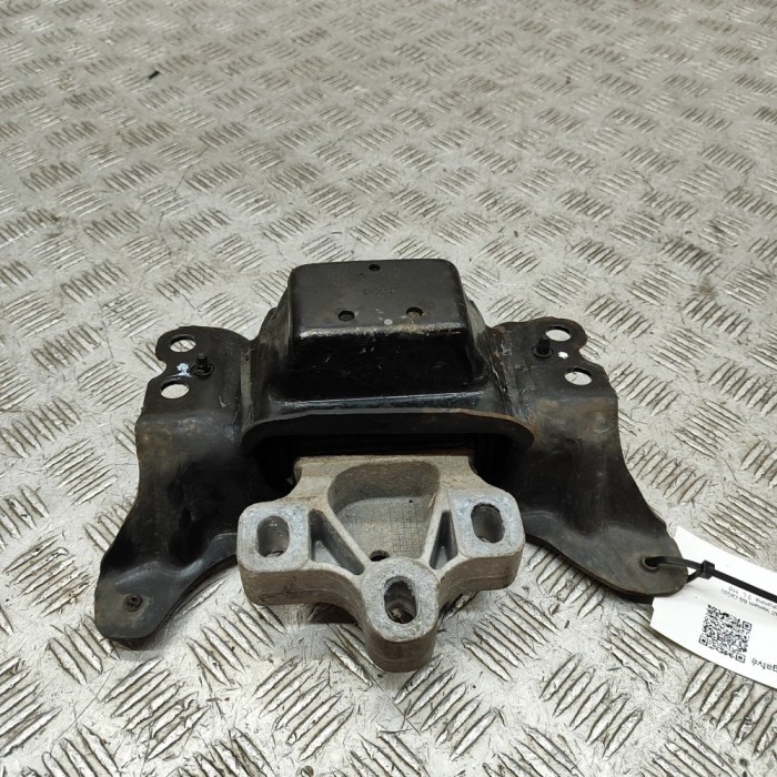 Suport motor st&acirc;nga VW PASSAT Variant B8 3G5 2016 OEM: 5Q0199555AD 32739373