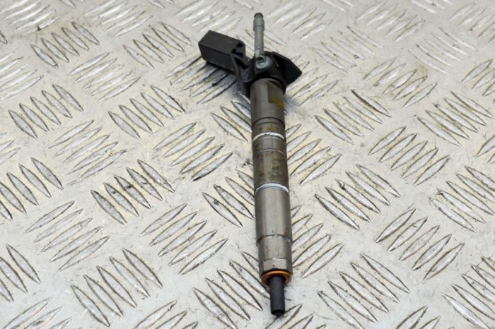 Injector de combustibil MERCEDES-BENZ GLC X253, C253 2018 OEM: A6510702987,0445117035 | 12648487