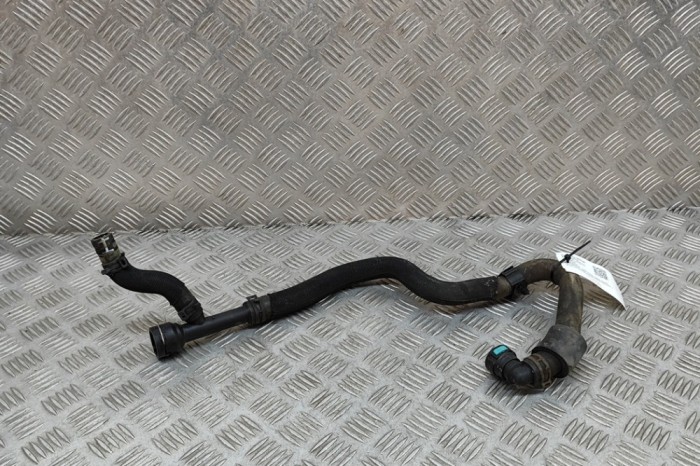 Furtun de lichid de răcire LAND ROVER RANGE ROVER VELAR L560 2018 OEM: GX63-8C481-AF | 27529157