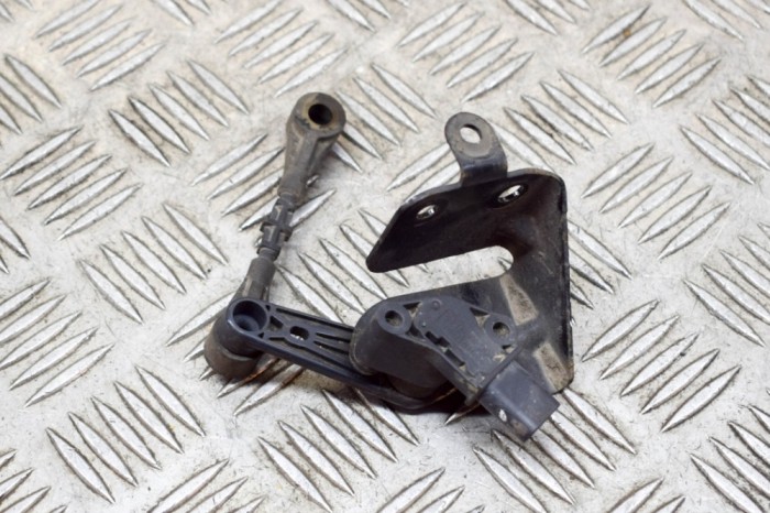 Senzor de nivel &icirc;nălțime dreapta spate JAGUAR E-PACE X540 2020 OEM: J9C3-3C097-AA 13977294