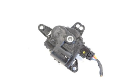 Motoras clapetă aeroterma TESLA MODEL S 2013 OEM: D267-AP9BA02 3881618 foto