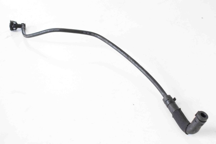 Furtun AUDI A4 Avant 8K5, B8 2009 OEM: 8K0121081P