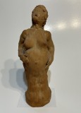 Sculptura in ceramica, femeie gravida, semnata AF si datata 2007