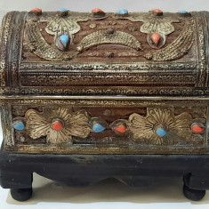 Cutie/ Cufăr antic de bijuterii arab berber Tuareg