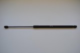 Amortizor capota st&acirc;nga față VW TOUAREG 7LA, 7L6, 7L7 2006 OEM: 7L6823359B 1921721