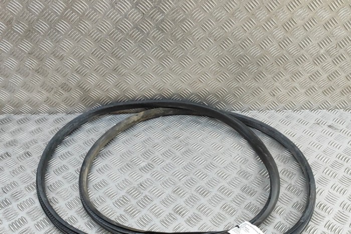 Garnitura ușă dreapta față VW AMAROK 2H_, S1B 2018 OEM: 2H0837911H | 31381212